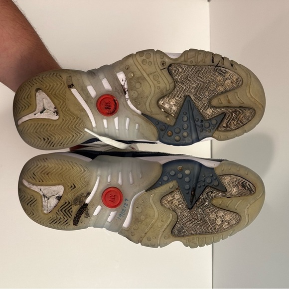 Nike Air Jordan Jumpam Two Trey DO1925 102 "White/Navy-University Red" Size 10 - Picture 16 of 16